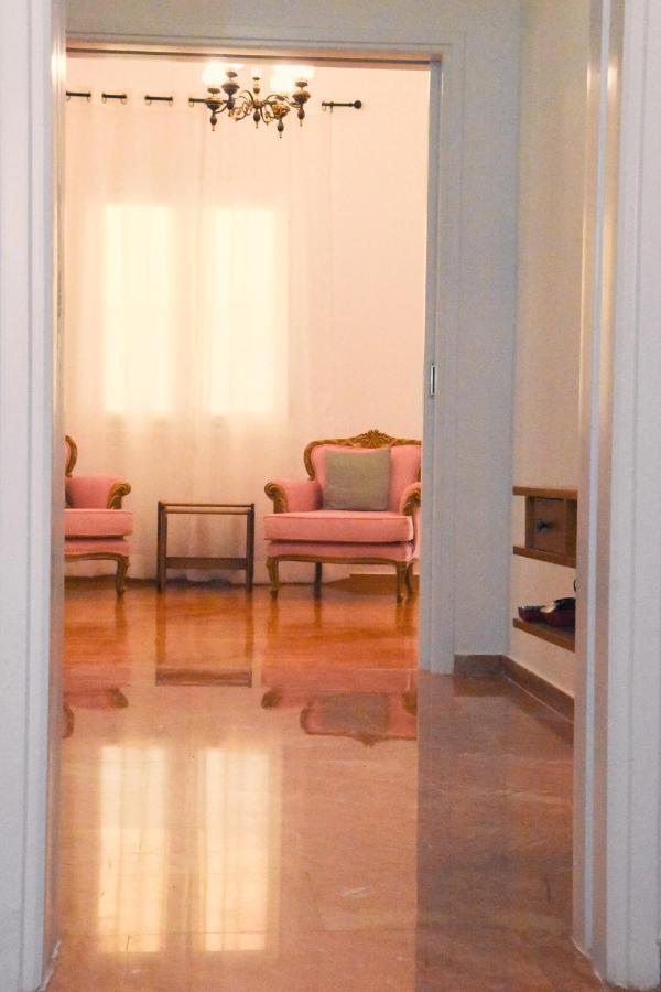 Ellis House Apartamento Agrinio Exterior foto